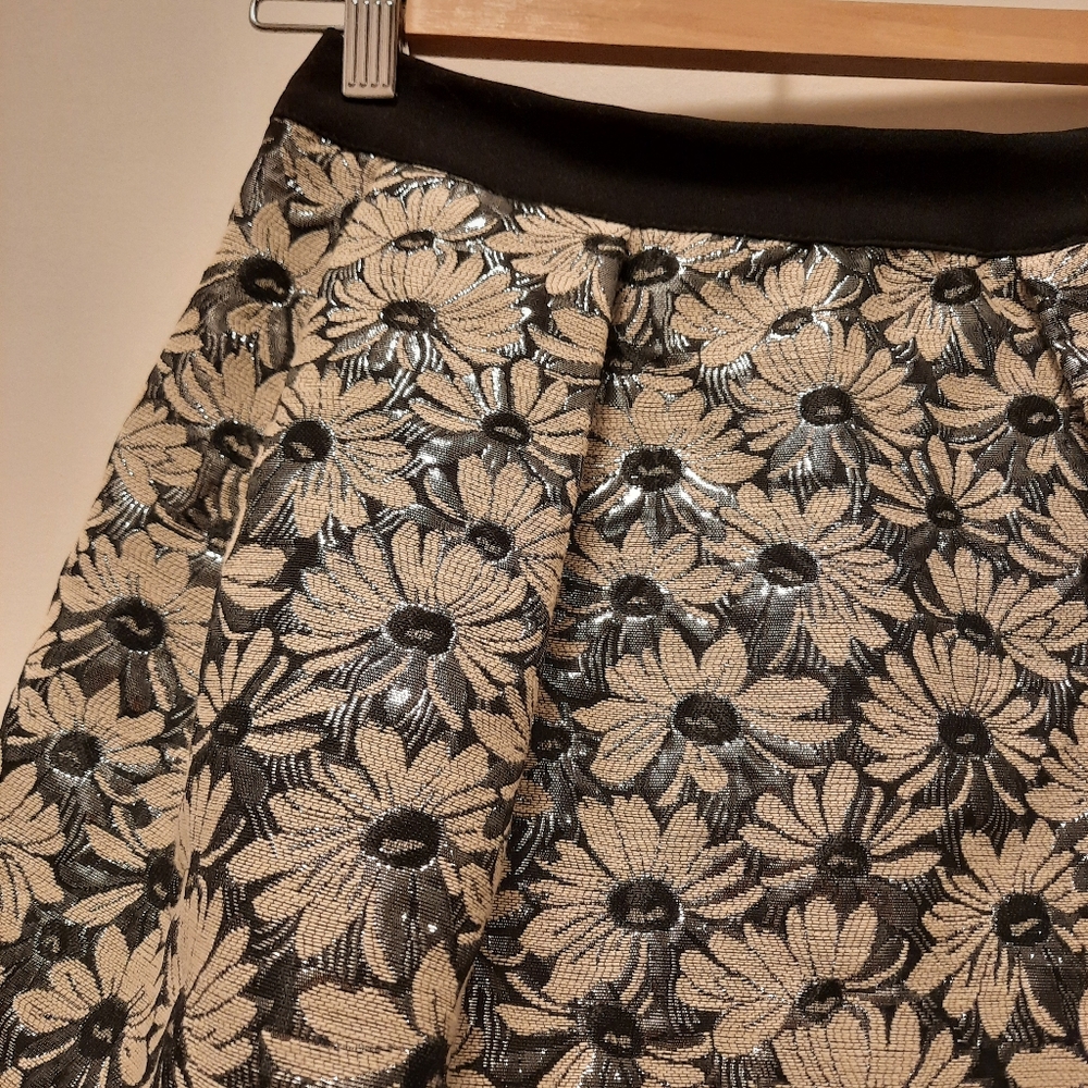 Jacquard Italian mini skirt